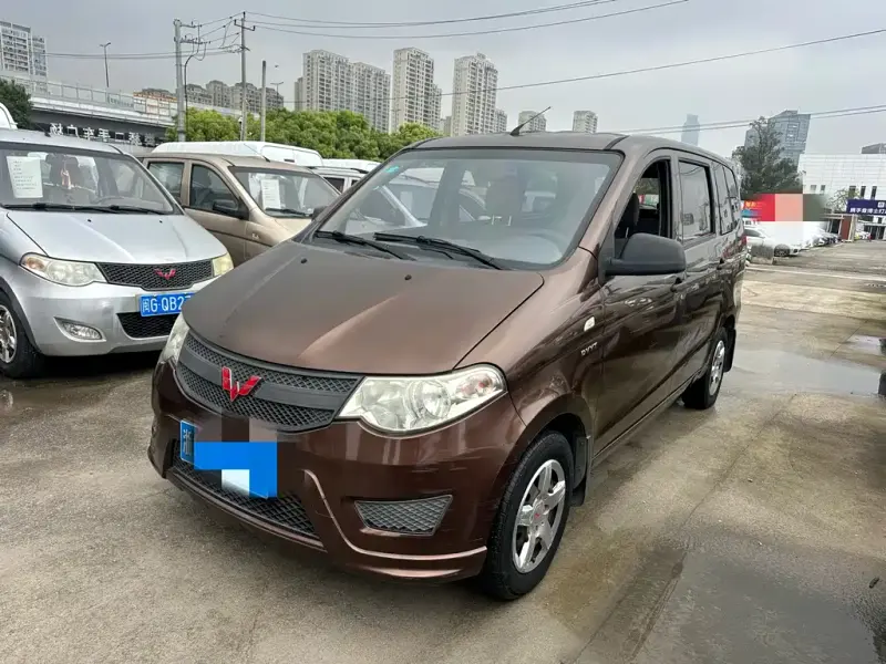 Wuling Hongguang, 2017