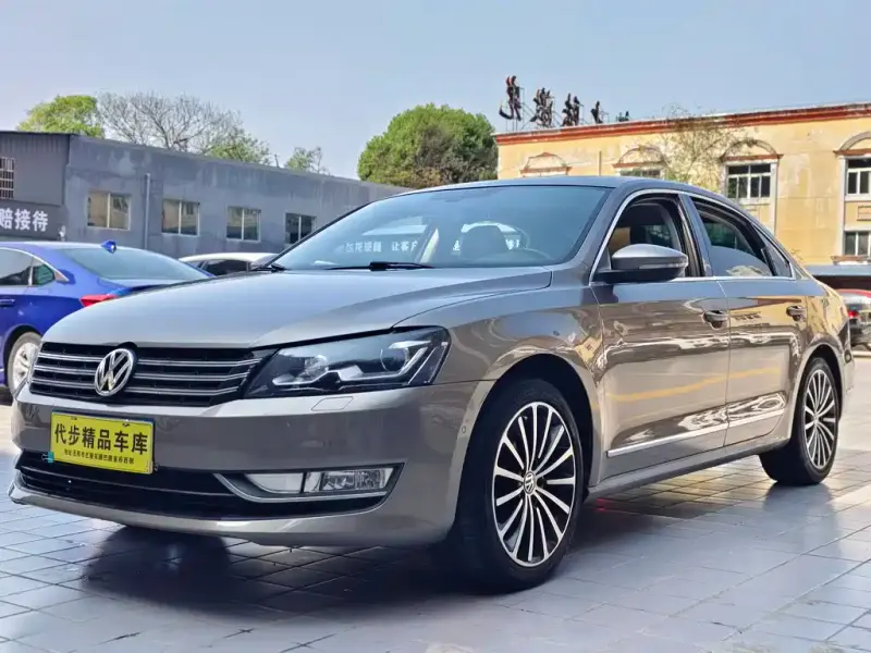 Volkswagen Passat, 2014