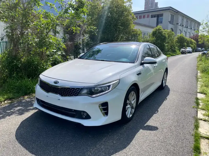 Kia K5, 2016