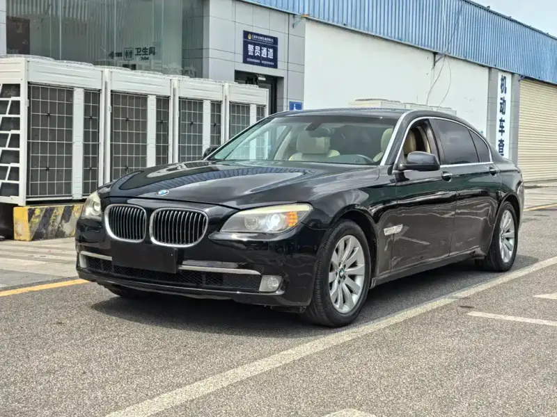 BMW 7 Series, 2010