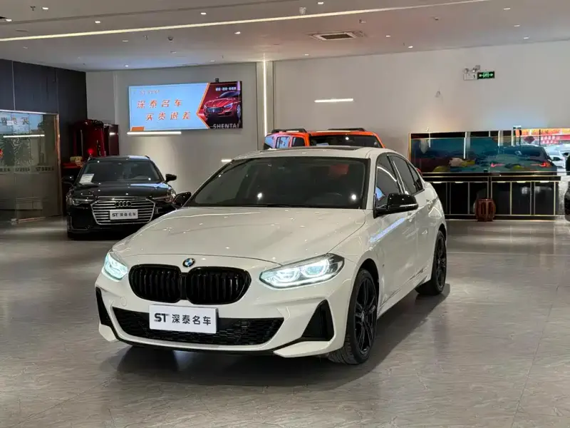 BMW 1 Series, 2021