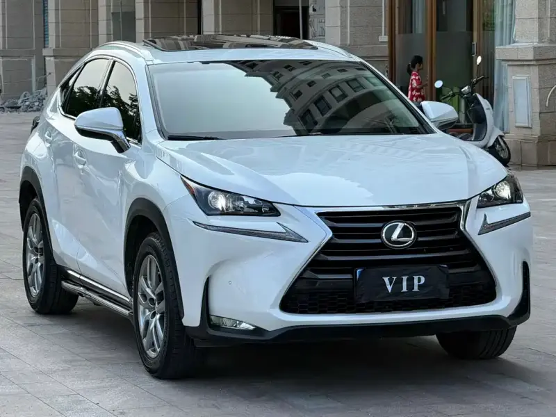 Lexus NX, 2017