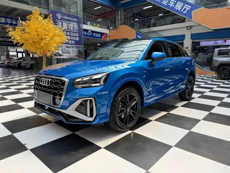 Audi Q2L, 2023