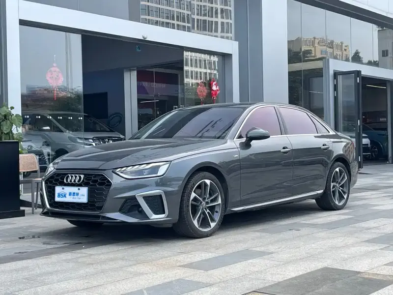 Audi A4L, 2020