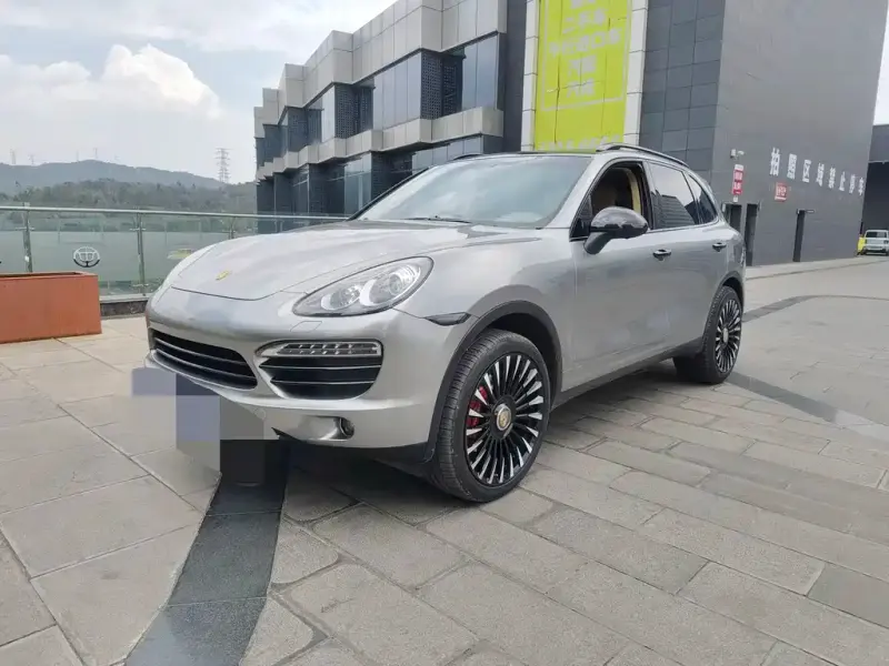 Porsche Cayenne, 2015