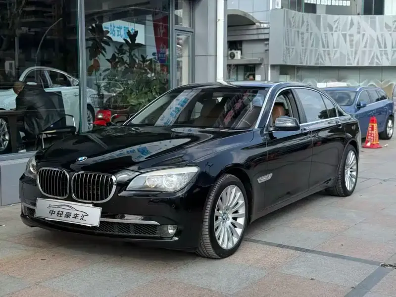 BMW 7 Series, 2011