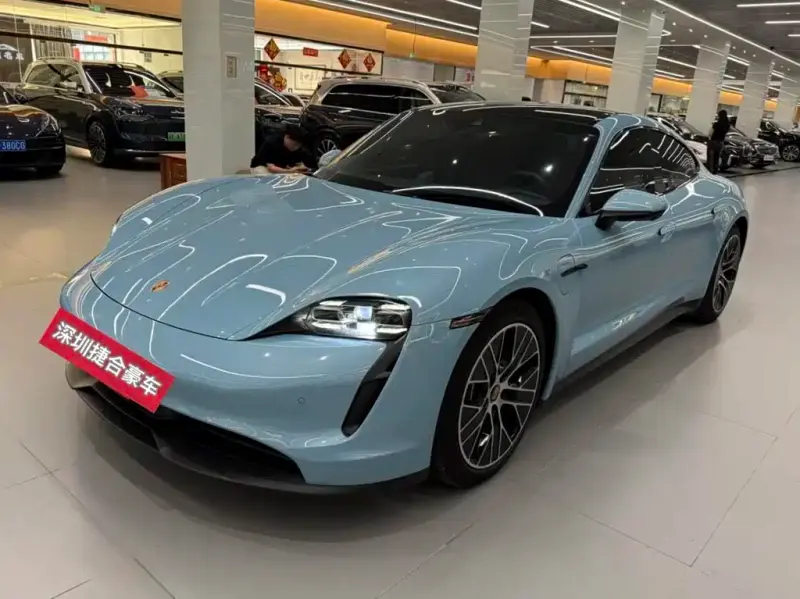 Porsche Taycan, 2021