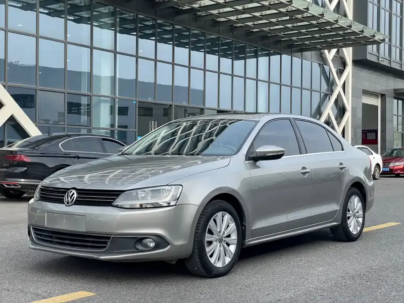Volkswagen Sagitar, 2014