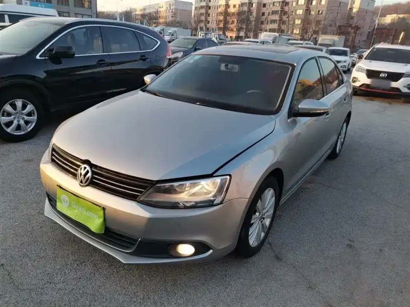 Volkswagen Sagitar, 2014
