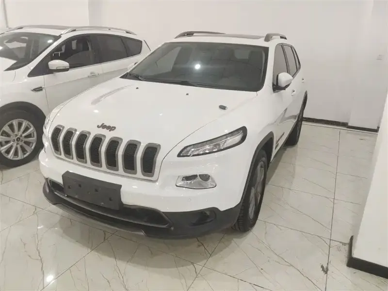 Jeep Cherokee, 2016