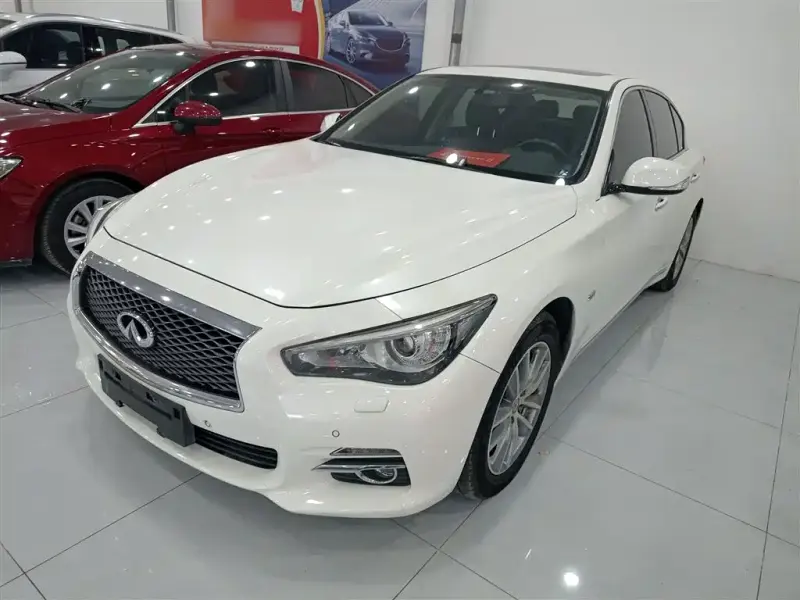 Infiniti Q50L, 2017