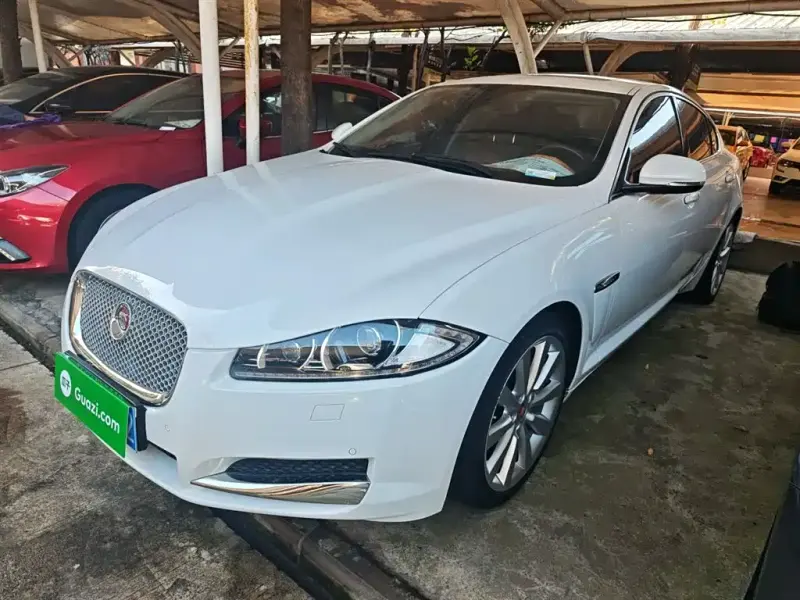 Jaguar XF, 2015