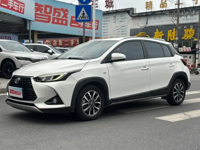 Toyota Yaris L, 2023
