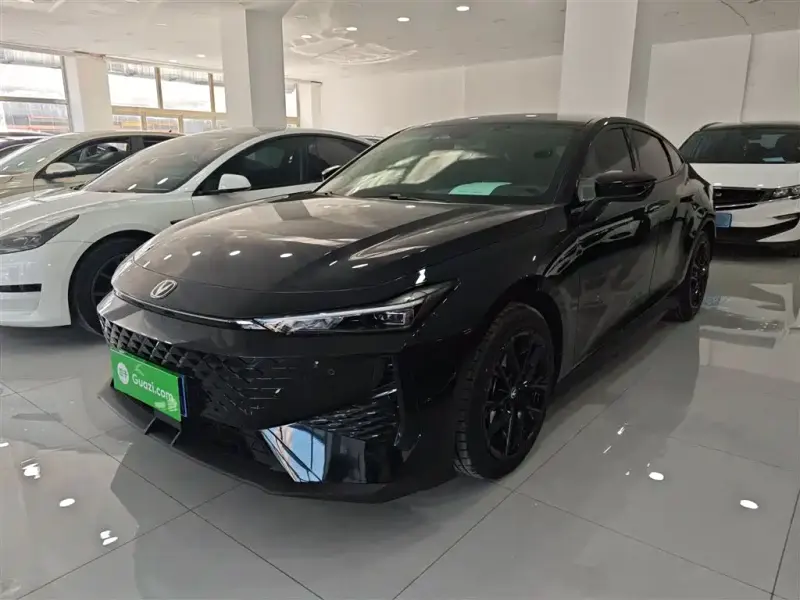 Changan UNI-V, 2025