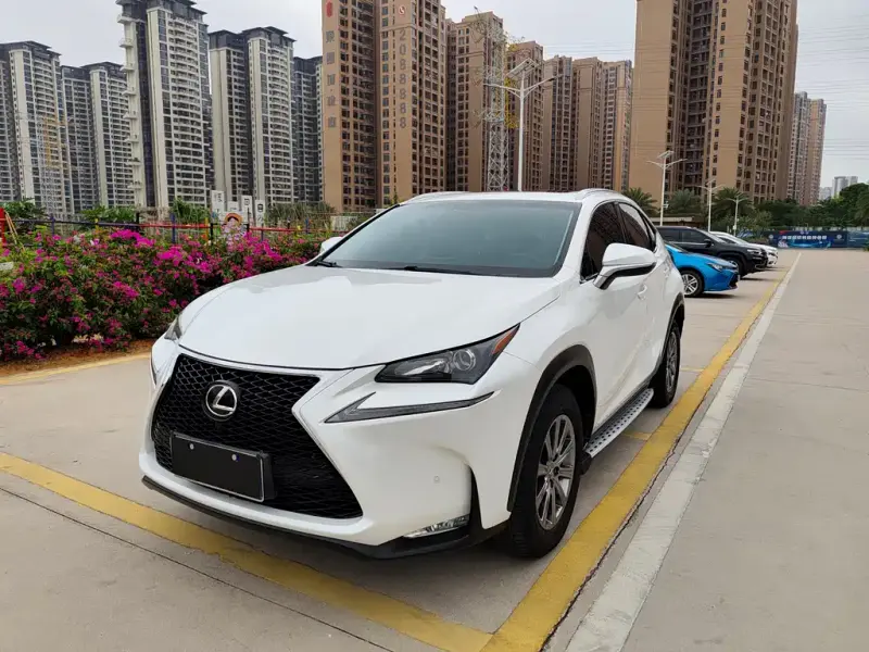 Lexus NX, 2016