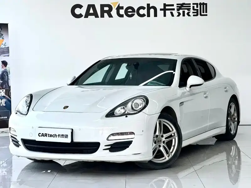 Porsche Panamera, 2012