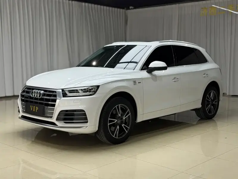 Audi Q5L, 2020