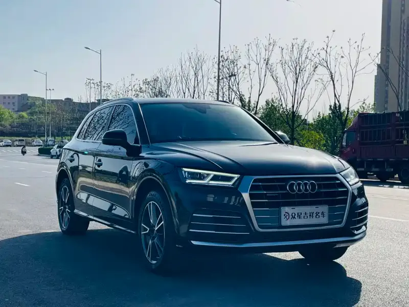 Audi Q5L, 2020