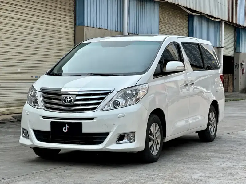 Toyota Alphard, 2014