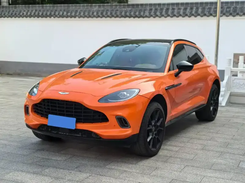 Aston Martin DBX, 2021