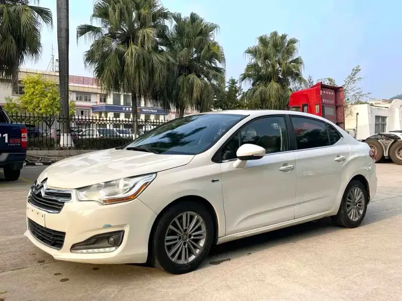Citroen C4L, 2015