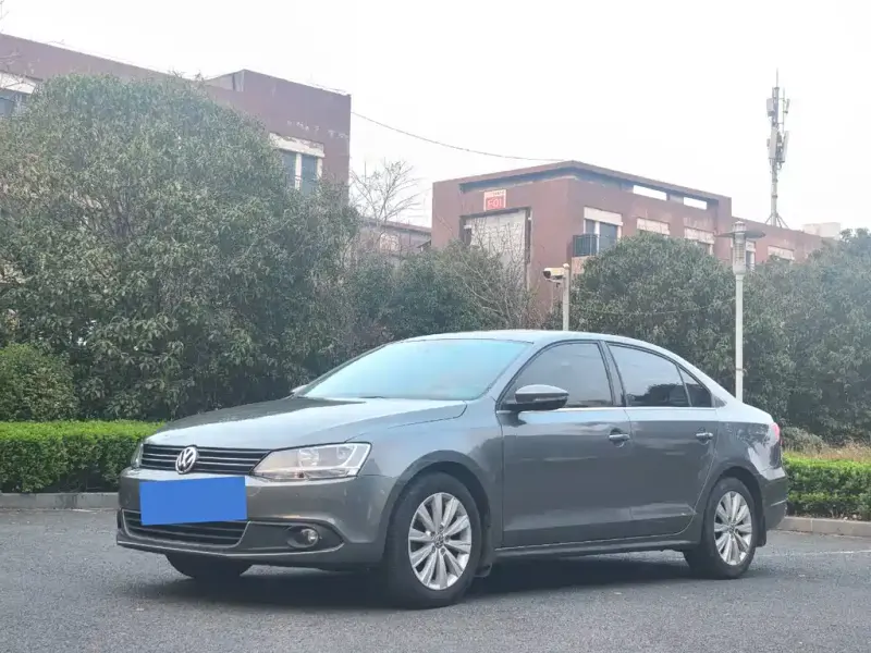 Volkswagen Sagitar, 2013