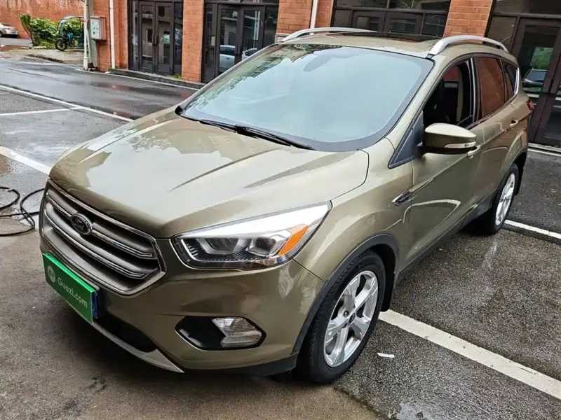 Ford Kuga, 2017