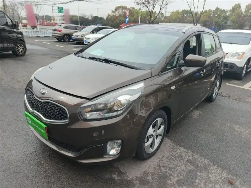 Kia Carens, 2015