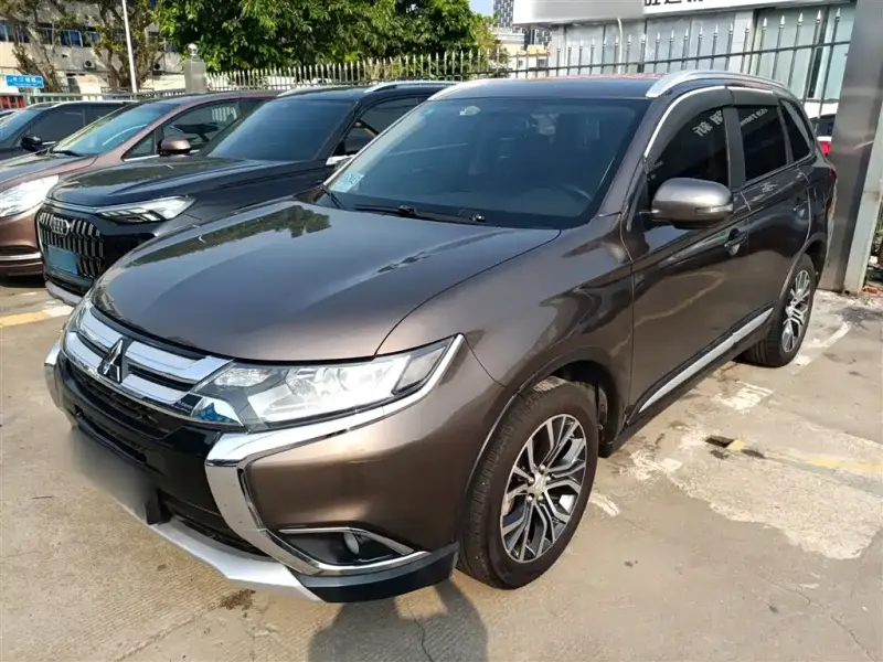 Mitsubishi Outlander, 2018