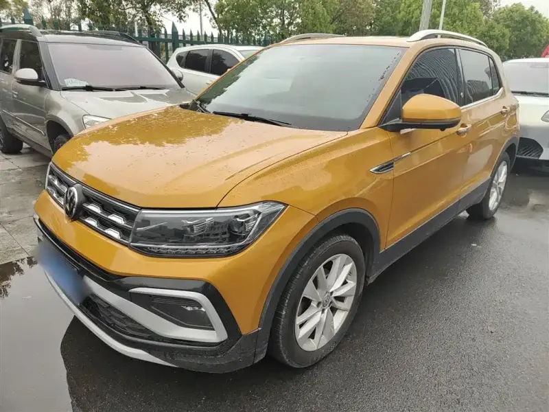 Volkswagen T-Cross, 2020