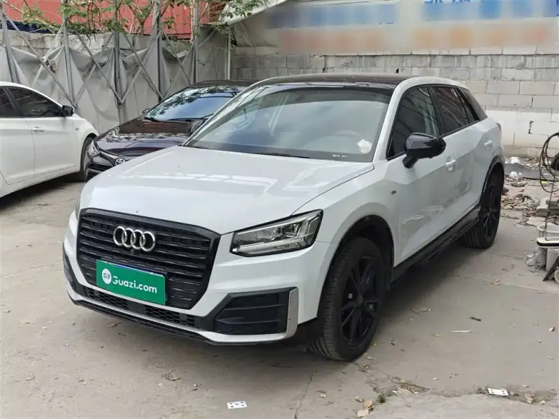 Audi Q2L, 2021