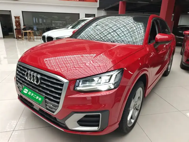 Audi Q2L, 2019