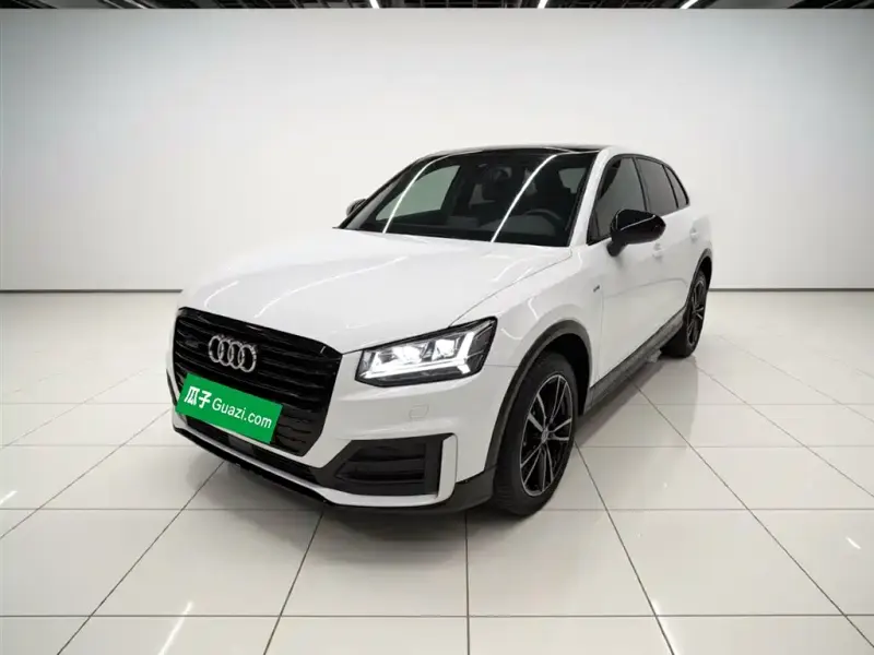 Audi Q2L, 2019