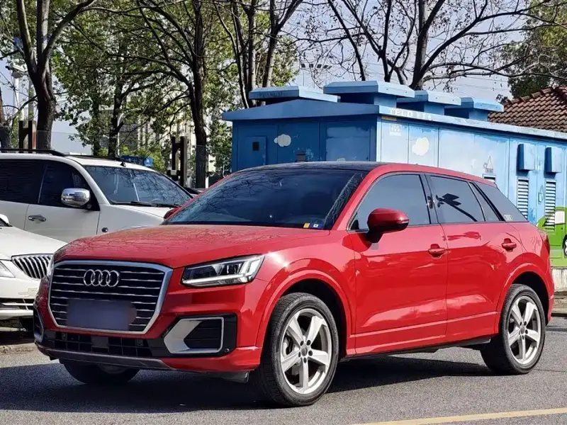 Audi Q2L, 2021