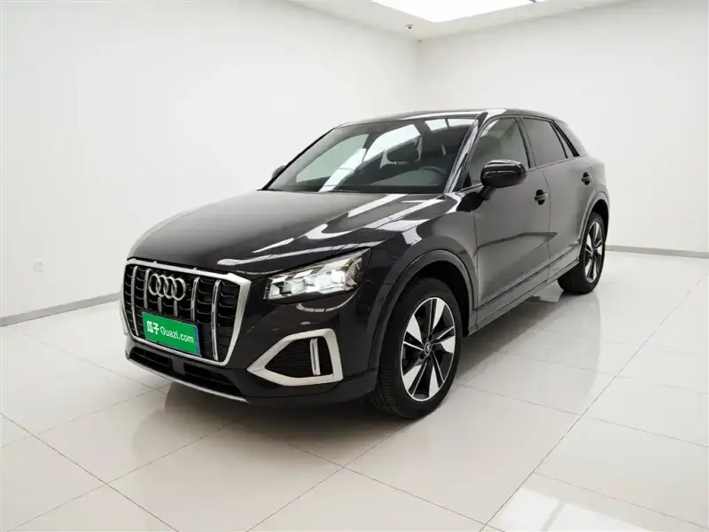 Audi Q2L, 2022