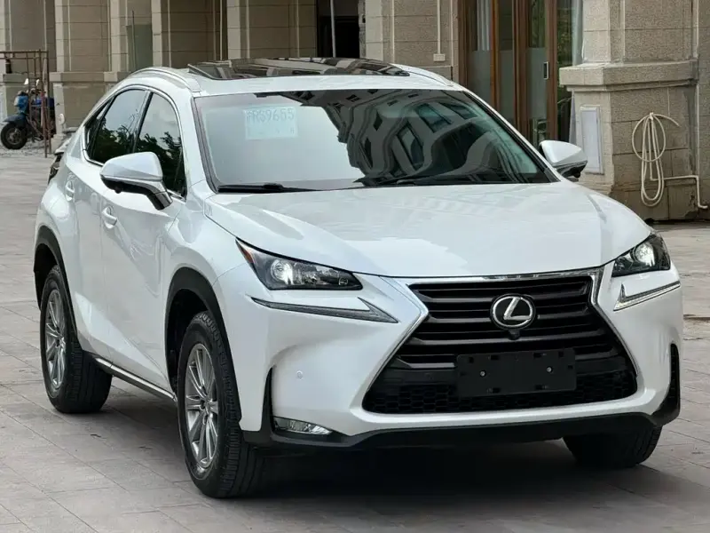 Lexus NX, 2016