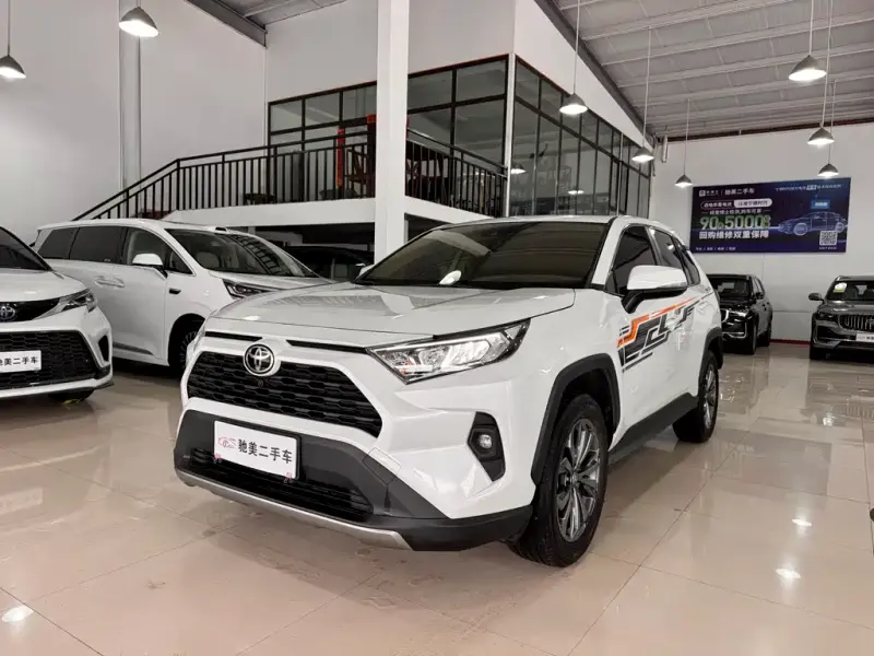 Toyota RAV4, 2023
