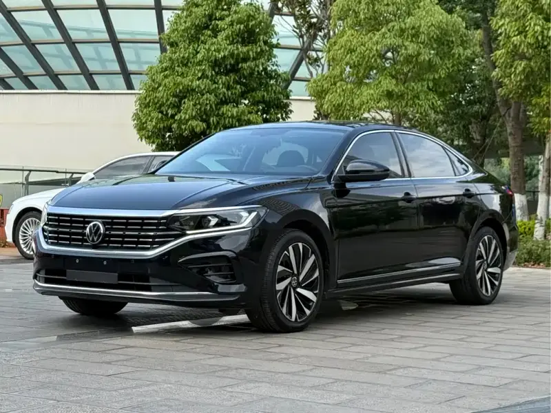 Volkswagen Passat, 2022
