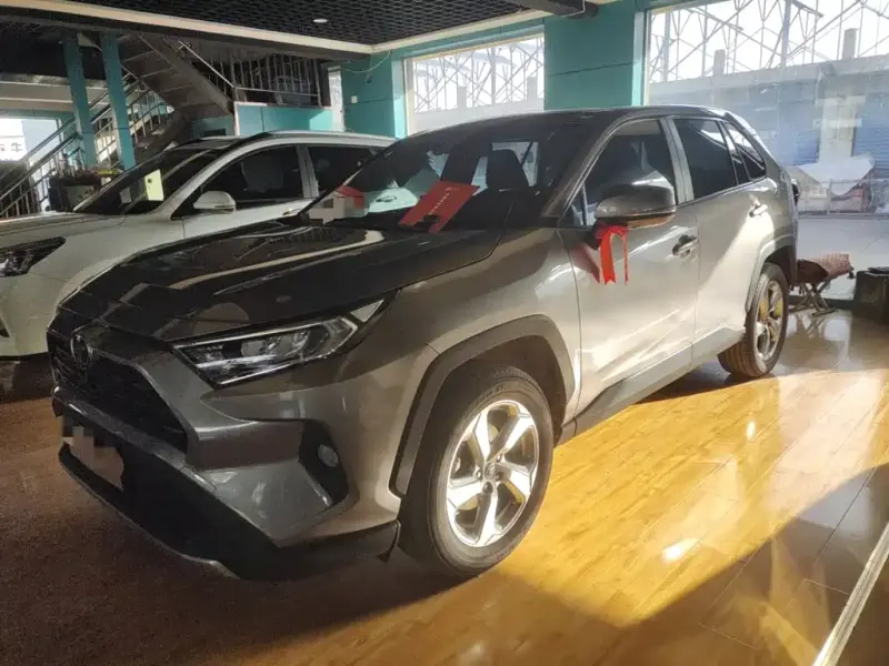 Toyota RAV4, 2023