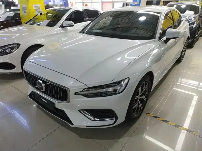 Volvo S60, 2024