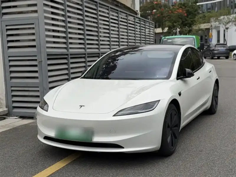 Tesla Model 3, 2023