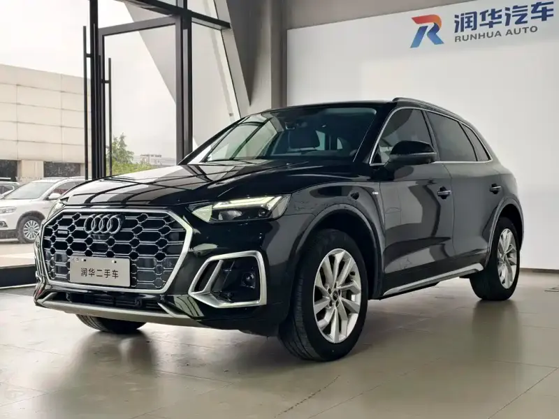 Audi Q5L, 2022