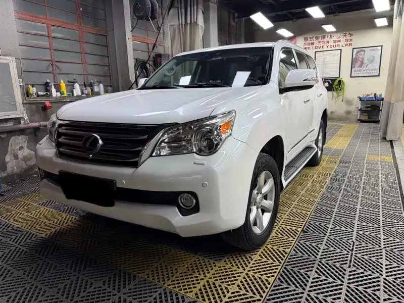 Lexus GX, 2012