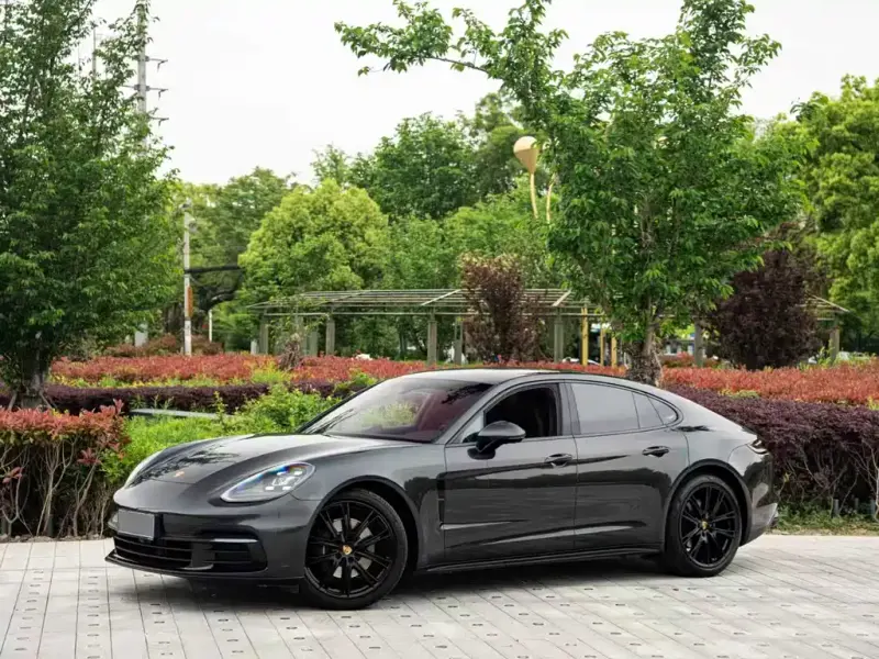 Porsche Panamera, 2018