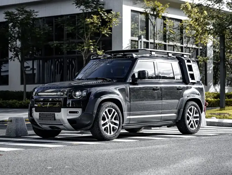 Land Rover Defender, 2022