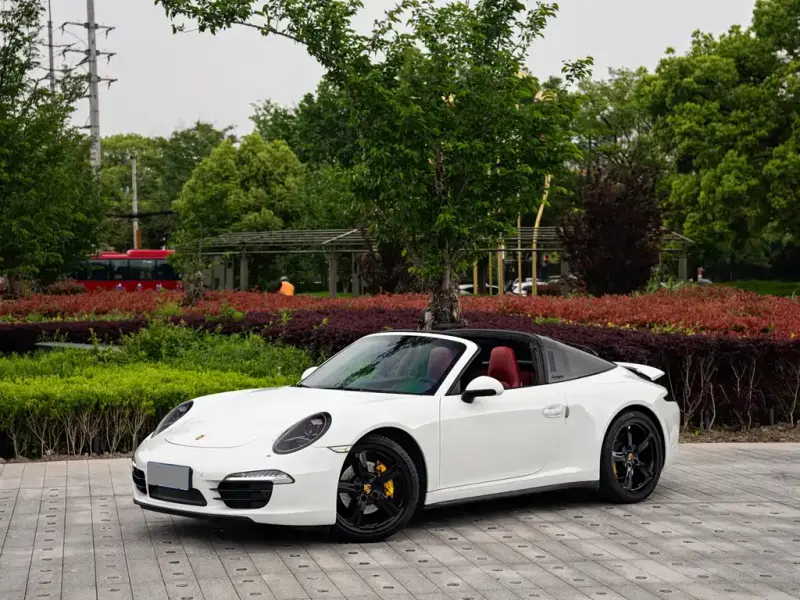 Porsche 911, 2016