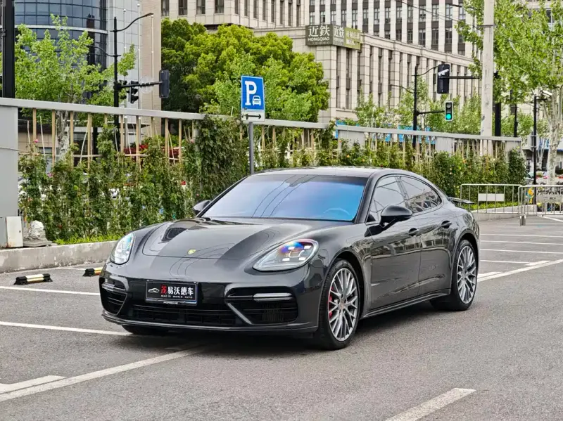 Porsche Panamera, 2017