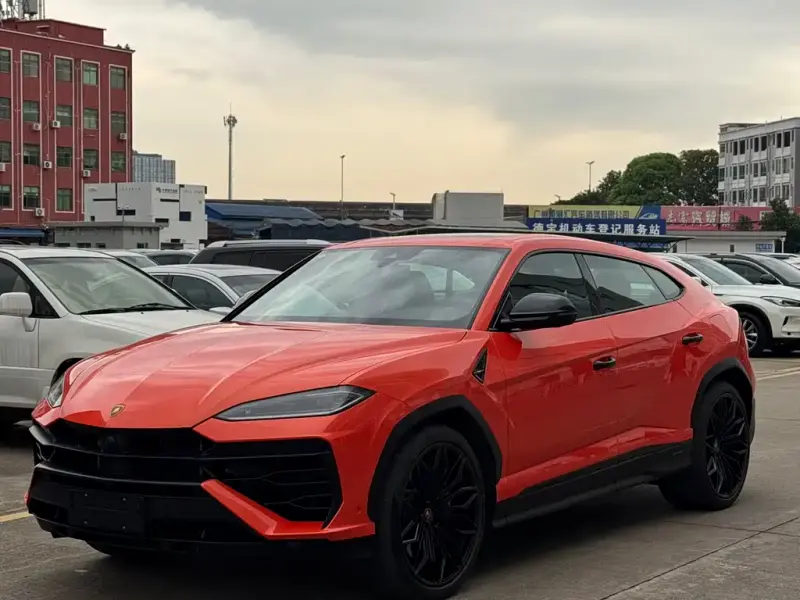 Lamborghini Urus SE, 2026