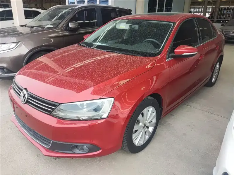 Volkswagen Sagitar, 2015