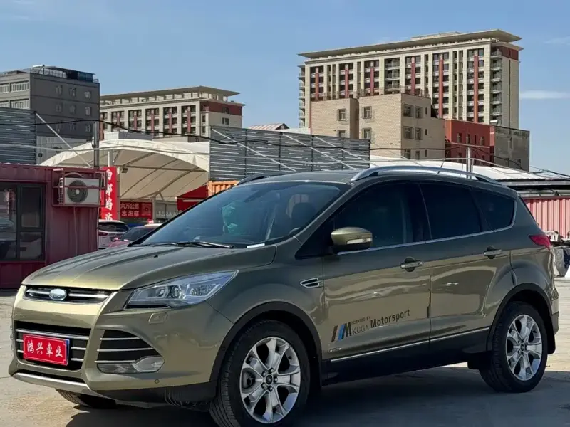 Ford Kuga, 2016